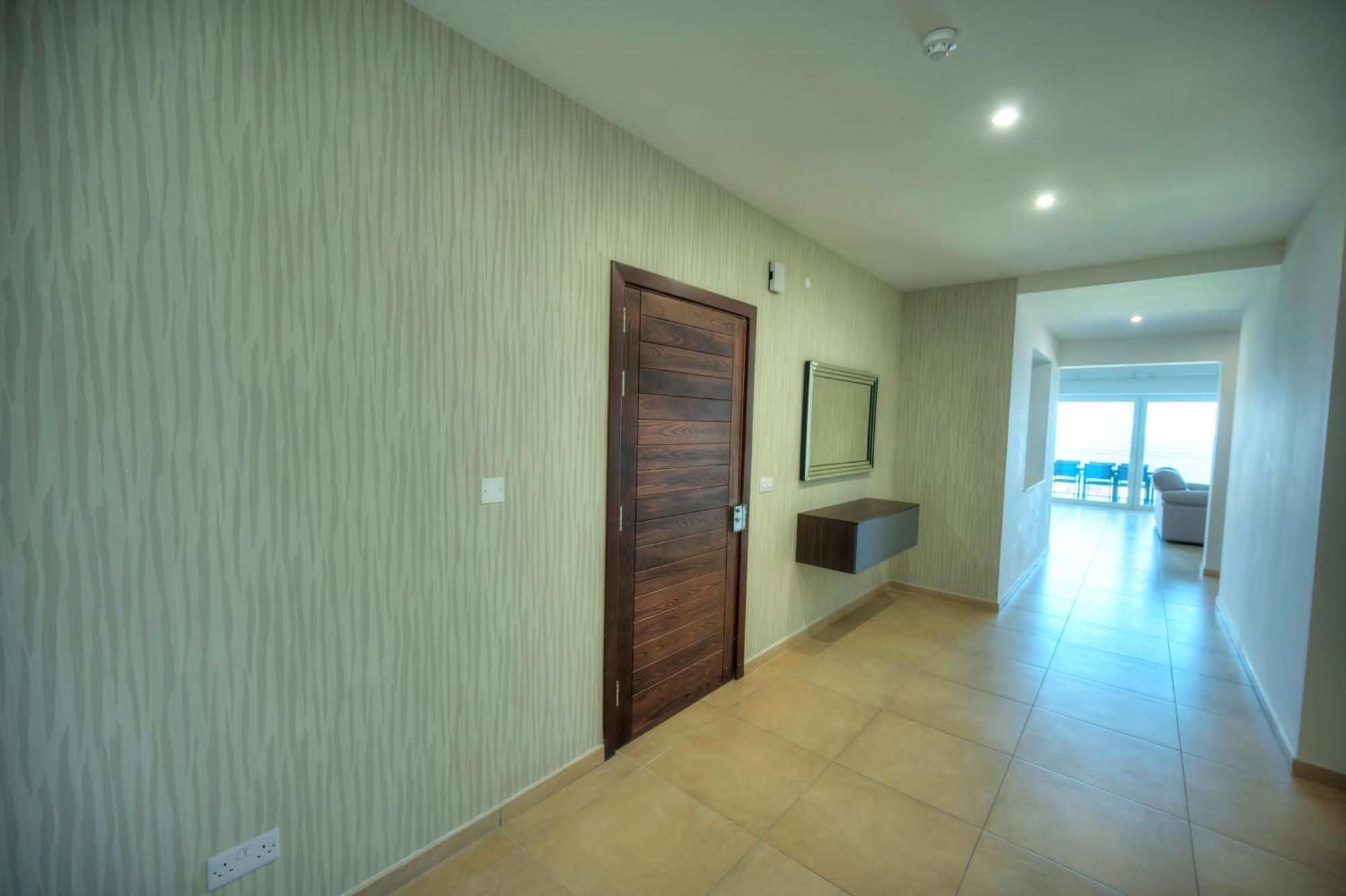 Fort Cambridge Apartments 斯利马 外观 照片