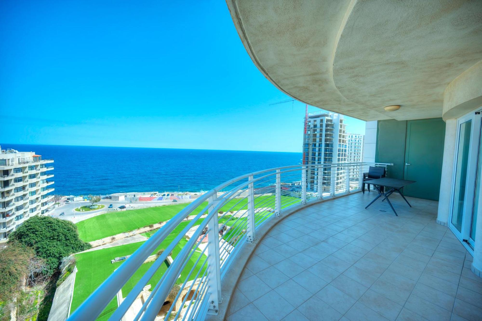 Fort Cambridge Apartments 斯利马 外观 照片