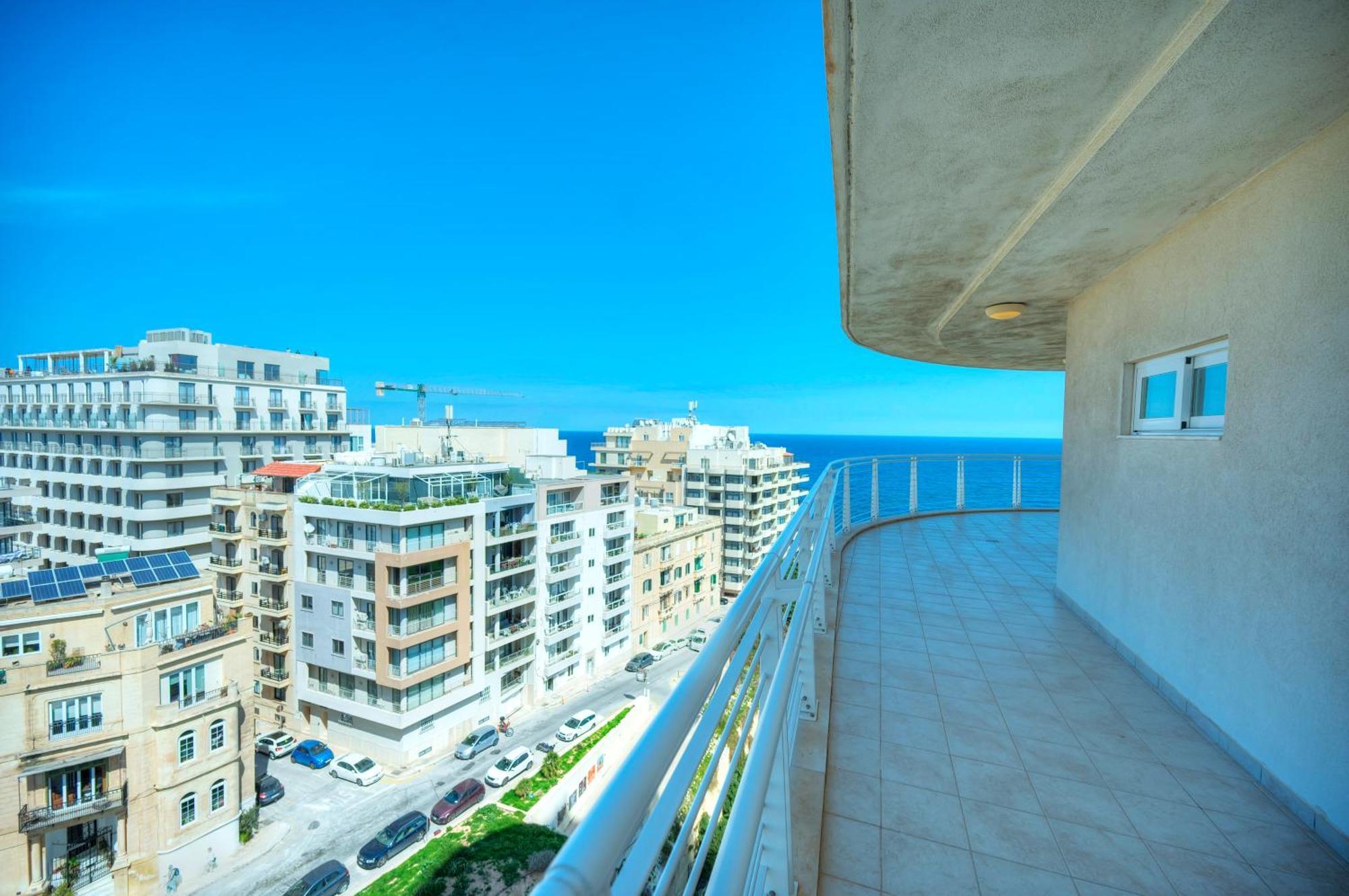 Fort Cambridge Apartments 斯利马 外观 照片